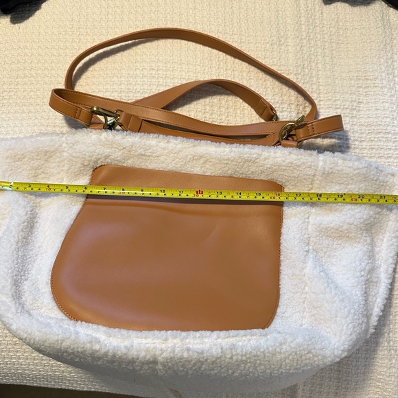 Anthropologie Highlands Faux Sherpa Tote New w/out Tags - Picture 3 of 7